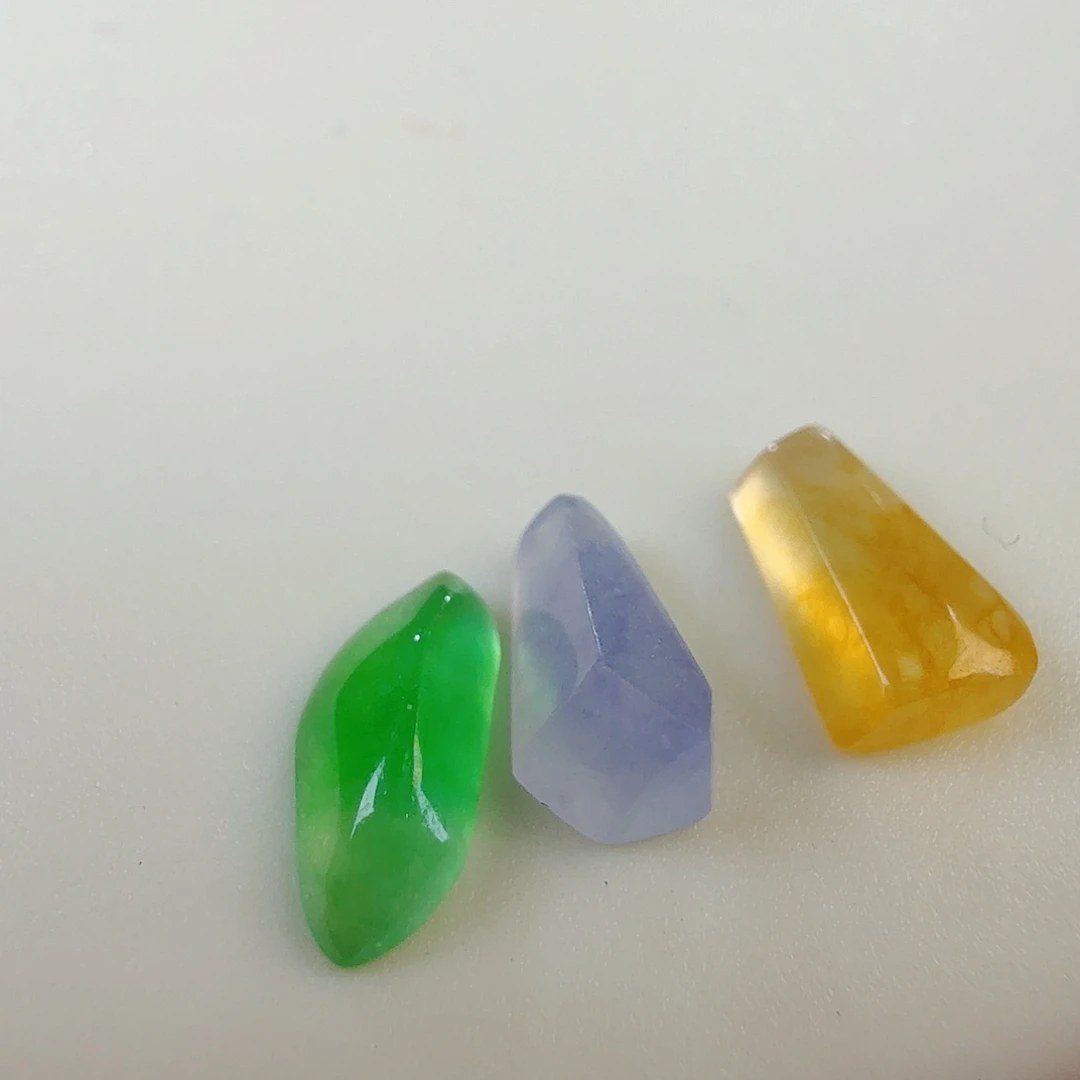 翡翠裸石随行裸石