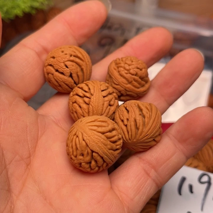 桃核手串龙纹桃核82