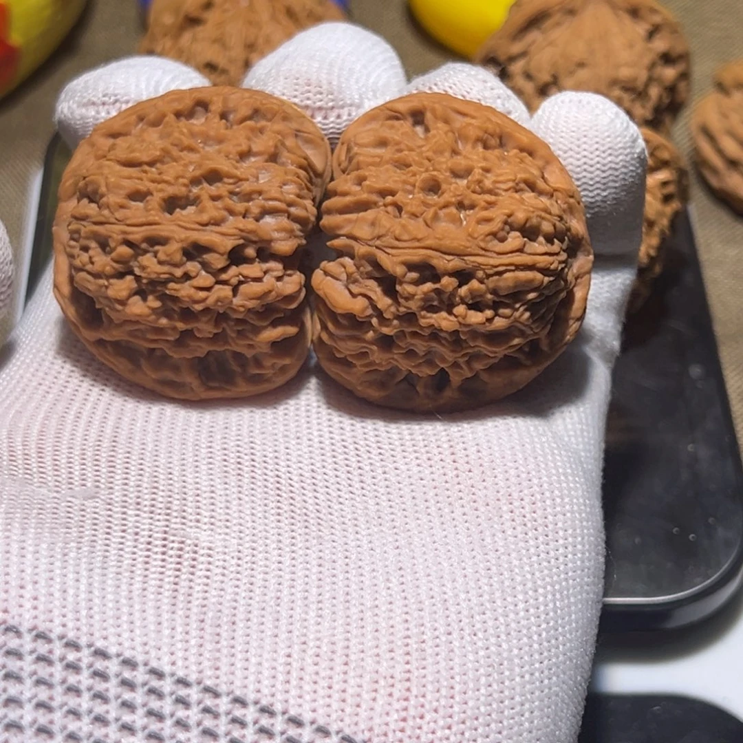 文玩核桃吊坠43.5矮球赵喜满