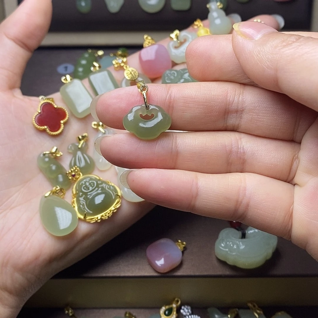 和田玉颈饰银S925镶嵌