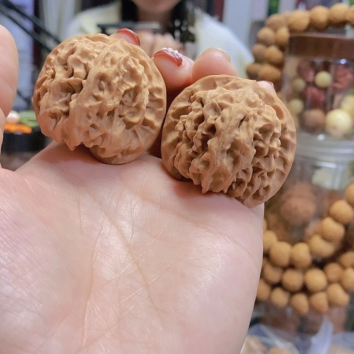 【闪购商品】文玩核桃把件?*42刀子