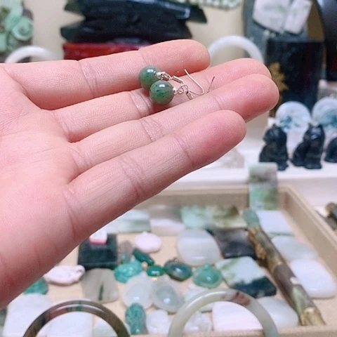 未镶嵌独山玉颈饰
