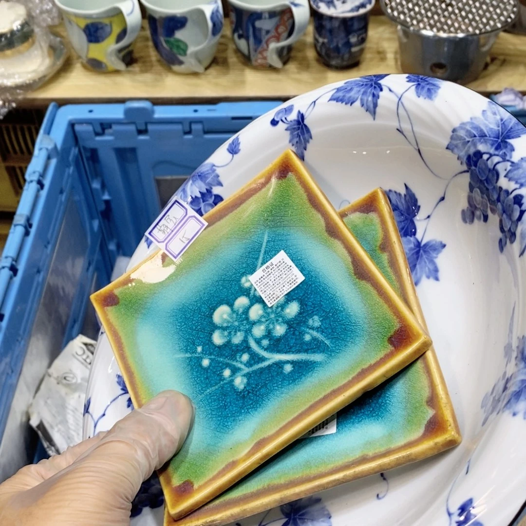 萌****瓷片哈哈哈哈哈哈哈哈哈哈