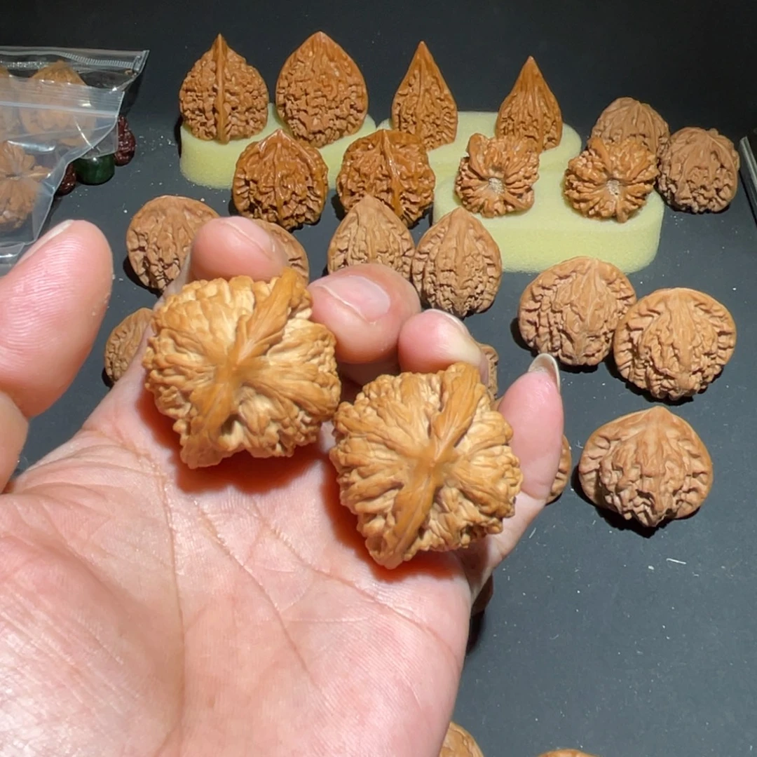 吊坠文玩核桃望月