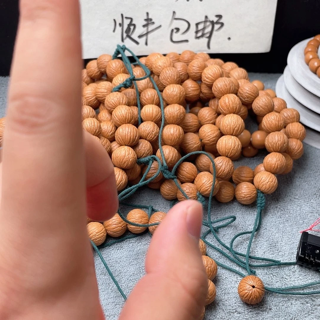 猴头核桃吊坠苦**乐凤羽