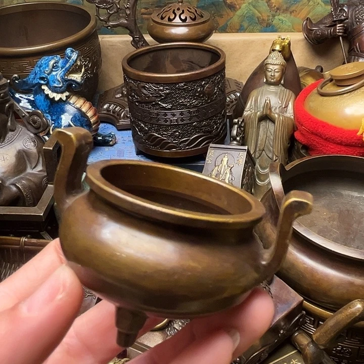精美铜器批发档口