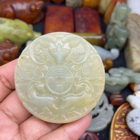 和田玉未镶嵌颈饰41