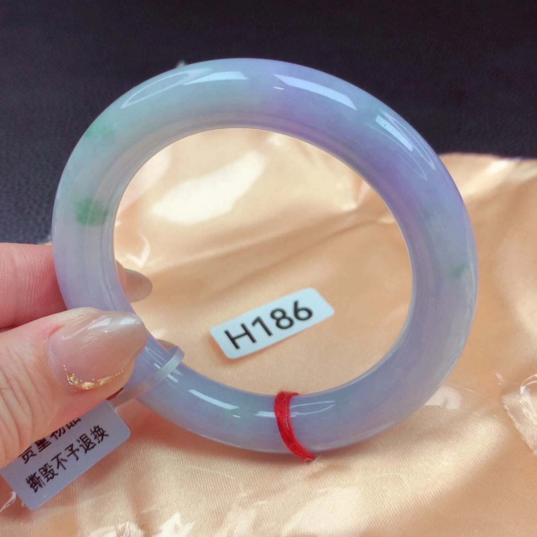 翡翠手镯未镶嵌手镯88