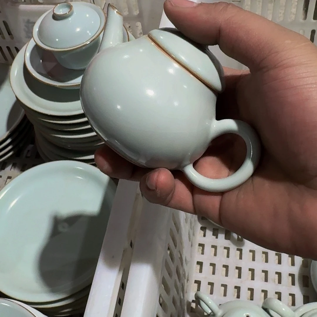 瑕疵茶具，介意勿拍四*三