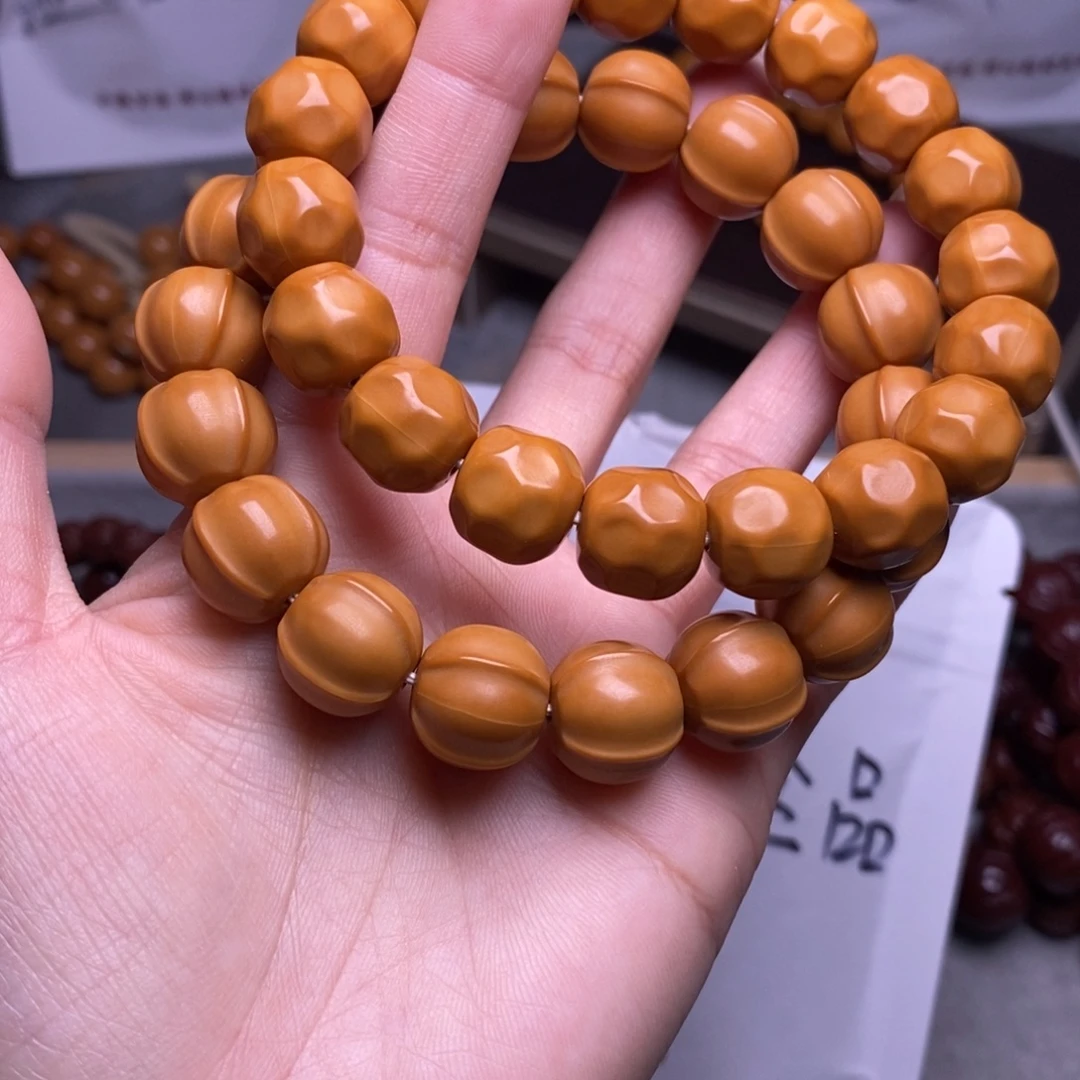 手串文玩核桃鲨鱼奶酪