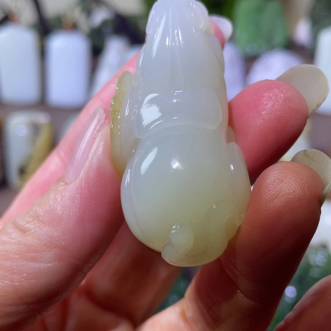 和田玉（糖玉）未镶嵌颈饰