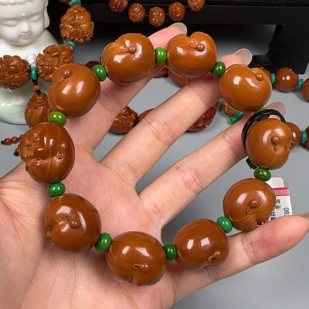 吊坠橄榄核百态佛爷