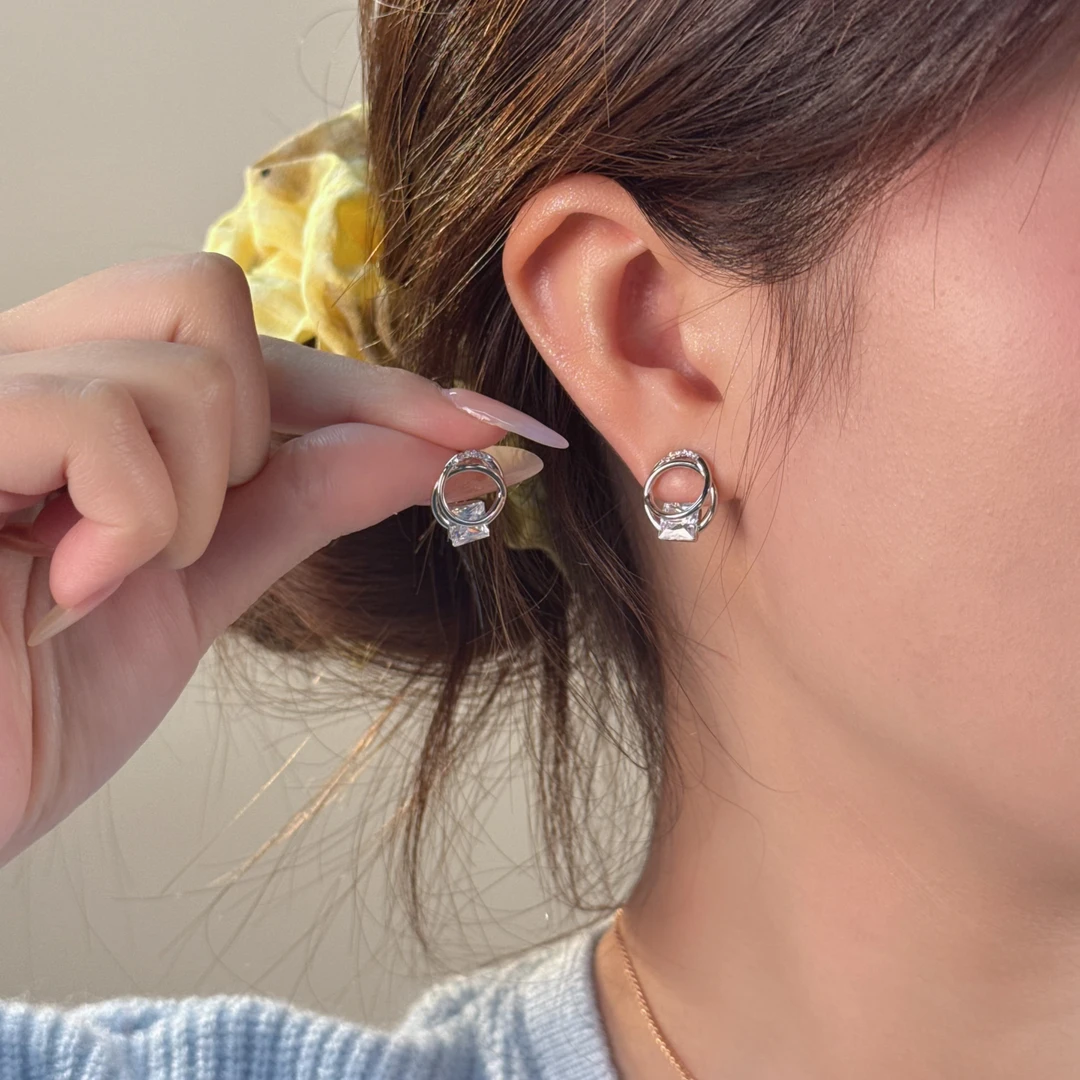 铜合金耳饰 旋转克拉恋人耳扣简约轻奢小众