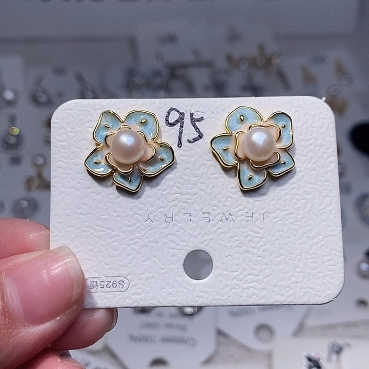 未镶嵌耳饰淡水珍珠