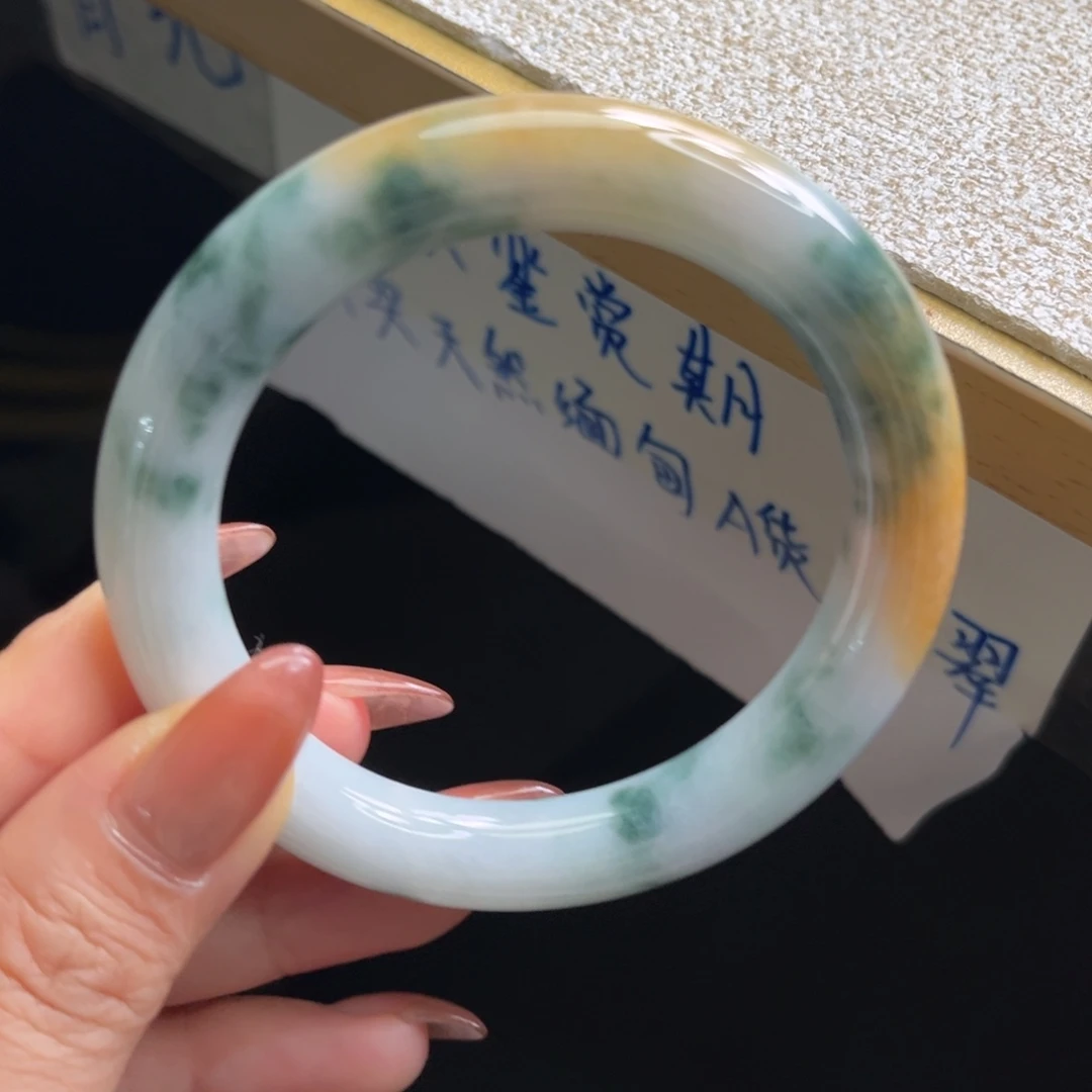 翡翠未镶嵌手镯手镯