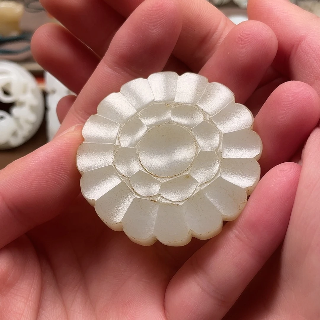 皖***饰和田玉未镶嵌挂件