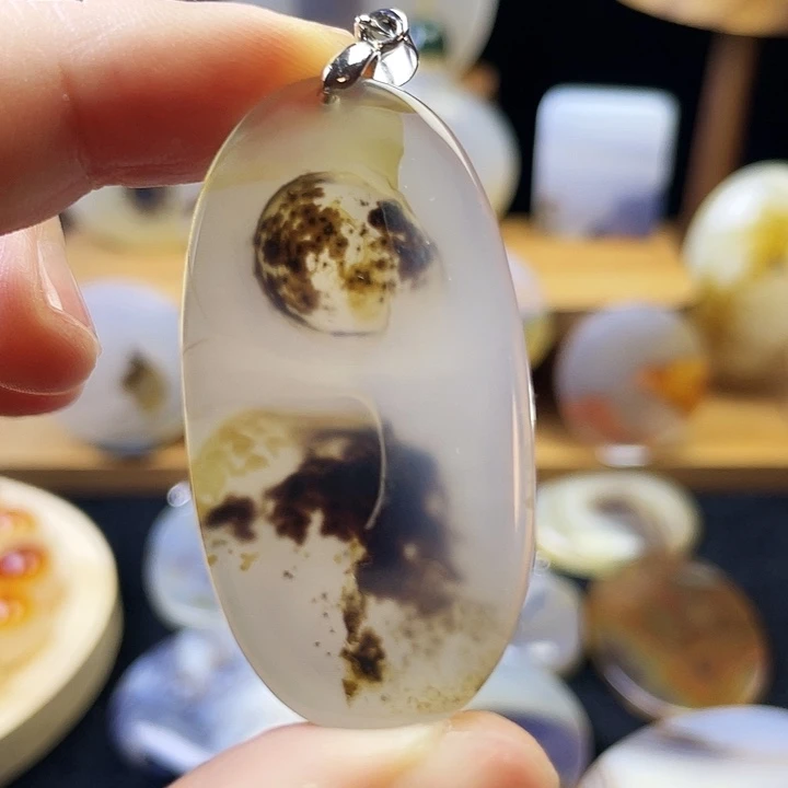 玛瑙/玉髓未镶嵌吊坠
