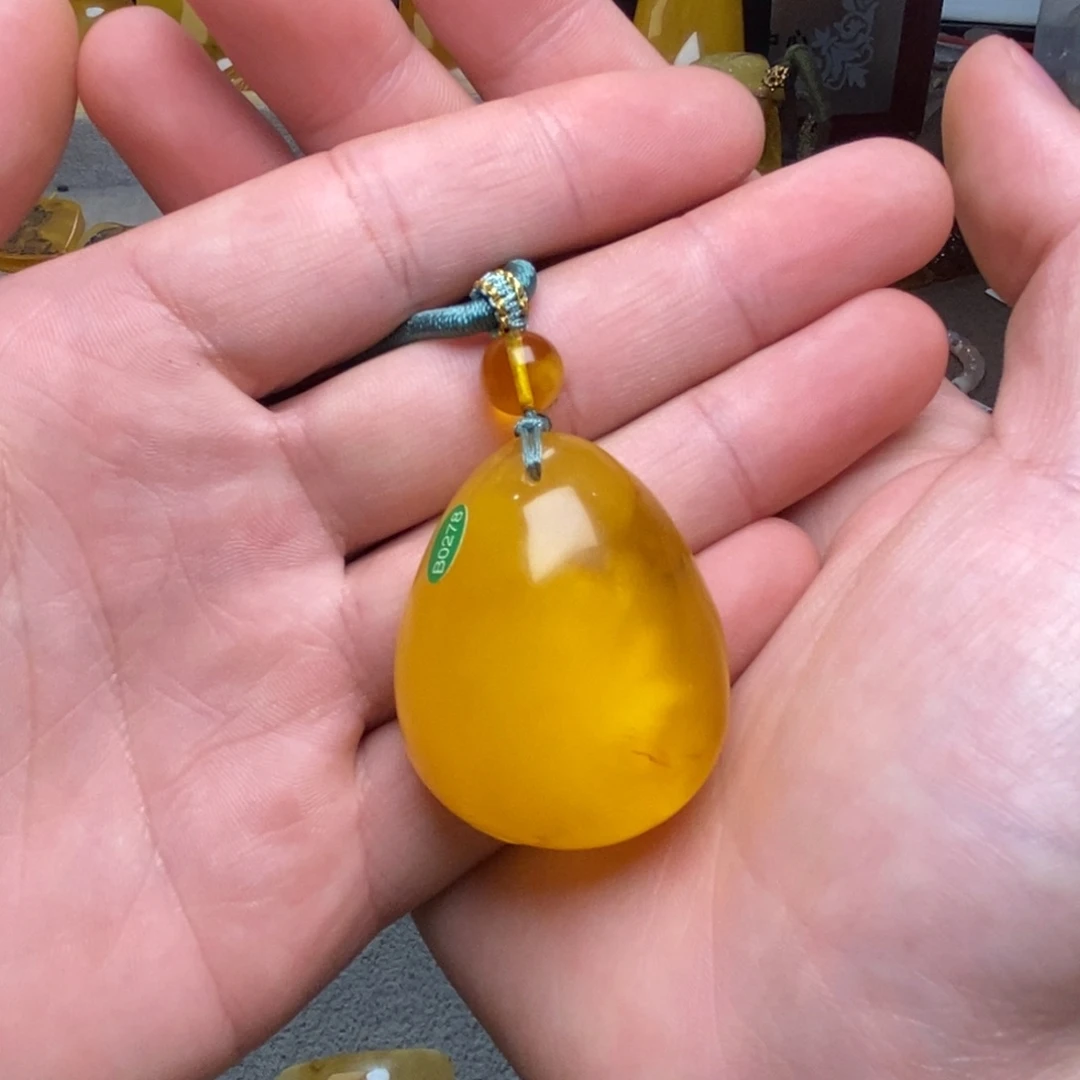 琥珀未镶嵌裸石蜜蜡