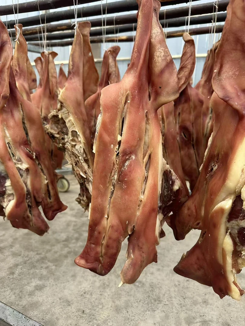 农家带骨风干晒干腊猪头咸猪头有拱嘴有耳朵半只发货