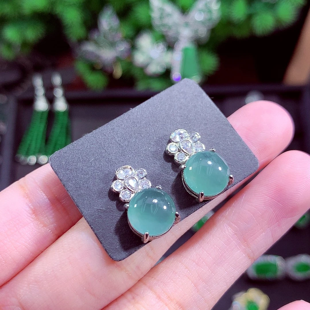 颈饰未镶嵌翡翠天然