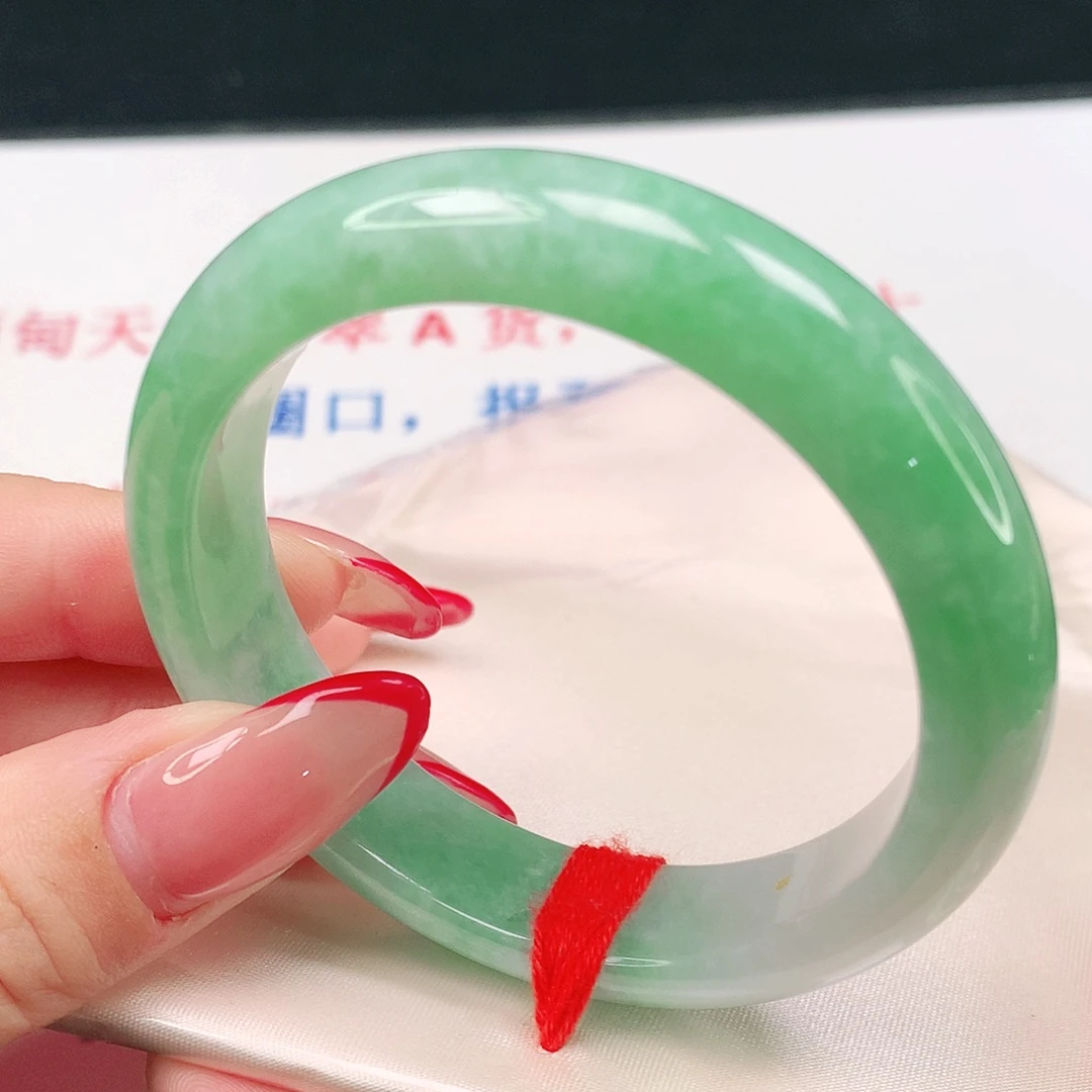 翡翠未镶嵌手镯天然翡翠305