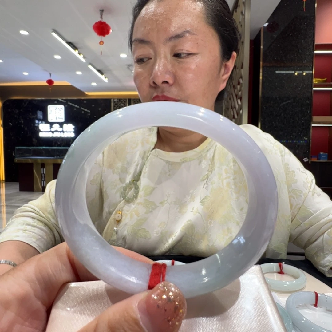 雅***翡翠手镯未镶嵌56.贵妃，买断不退不换