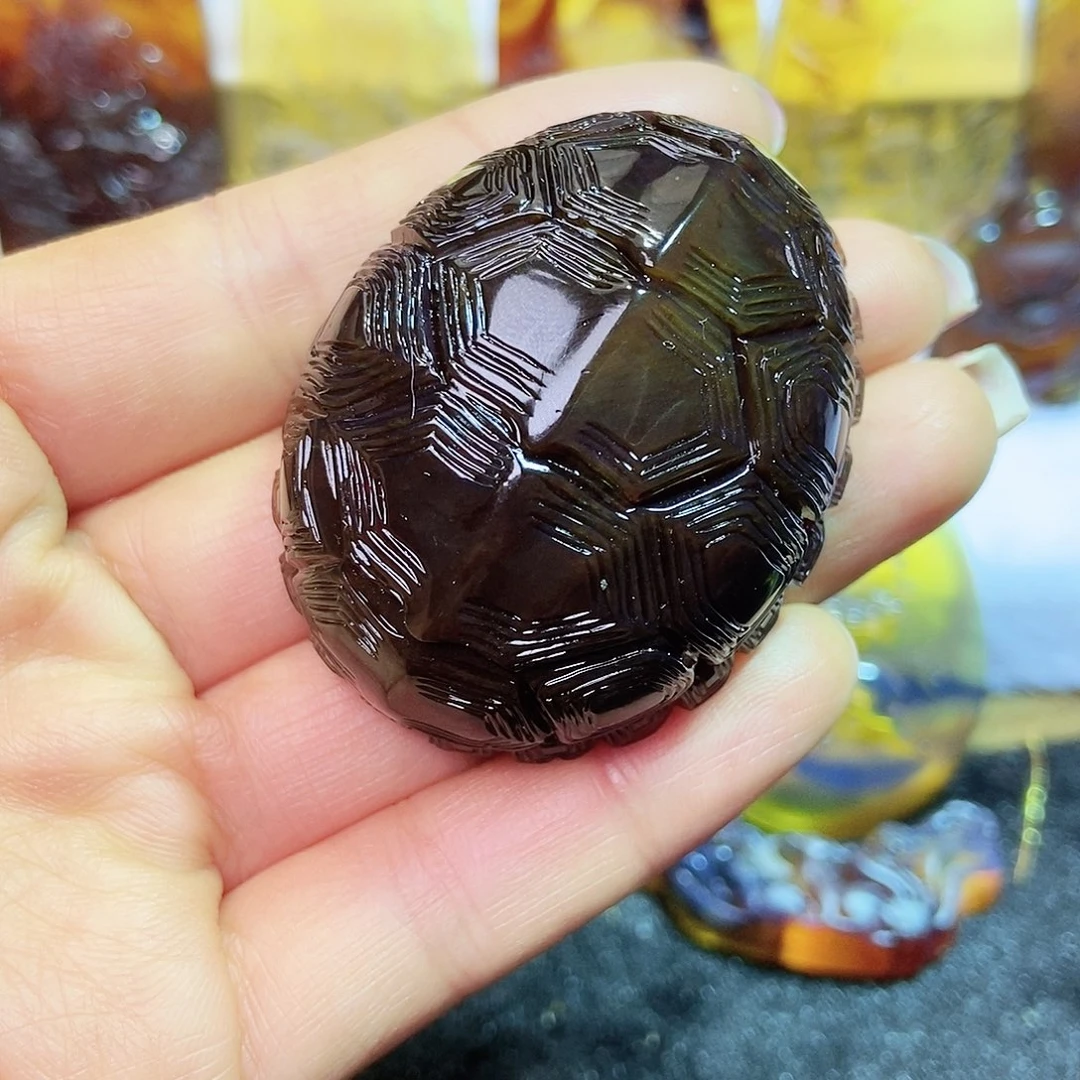 琥珀颈饰未镶嵌龟壳