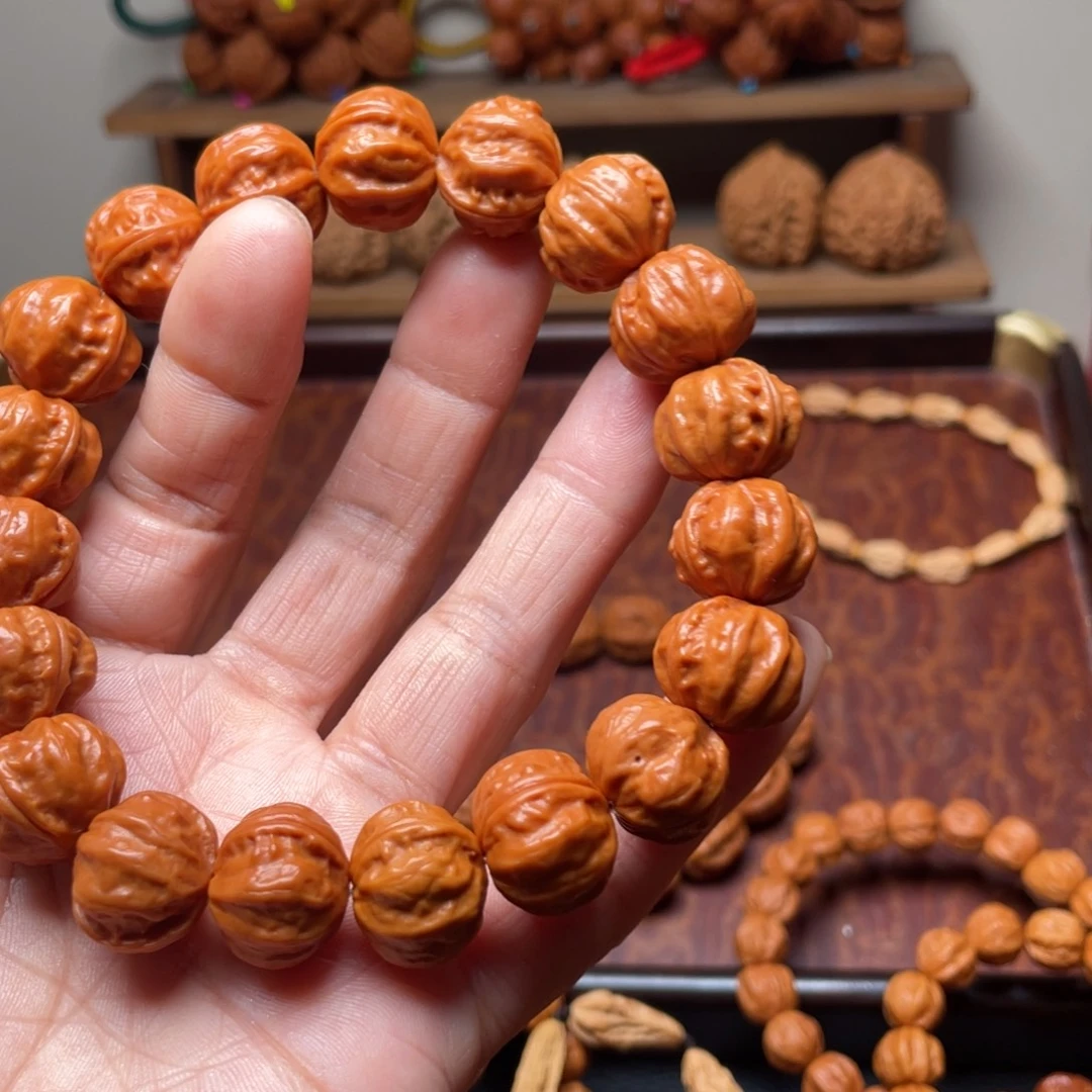 道***然核桃野生核桃小手串