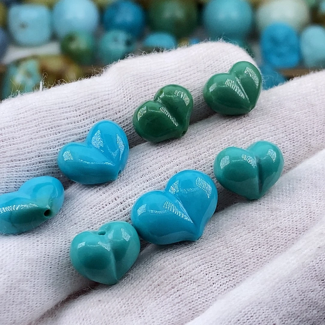 涛***鹏绿松石未镶嵌珠宝奇石