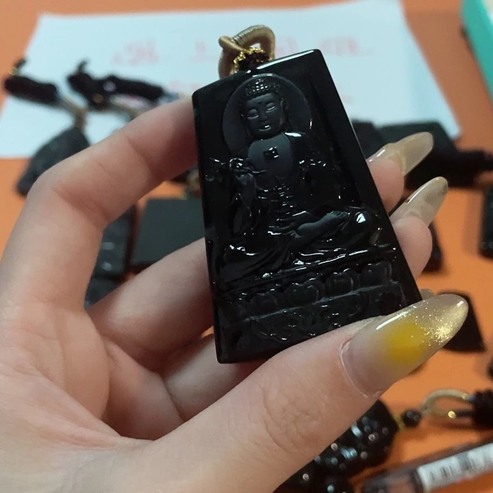 翡翠颈饰未镶嵌帅*