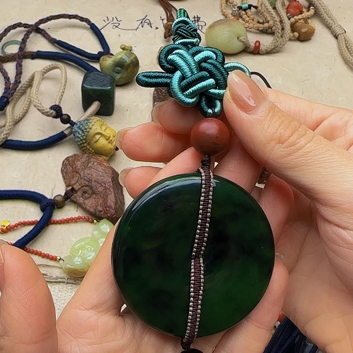 幸***哒和田玉（碧玉）未镶嵌车挂