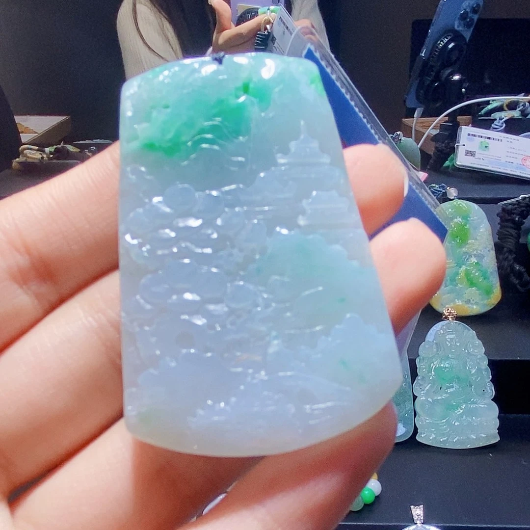 颈饰未镶嵌翡翠翡翠