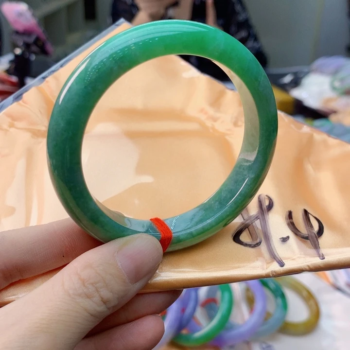 未镶嵌手镯翡翠翡翠手镯
