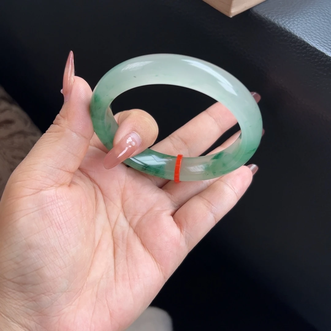 石英质玉未镶嵌手镯58.8