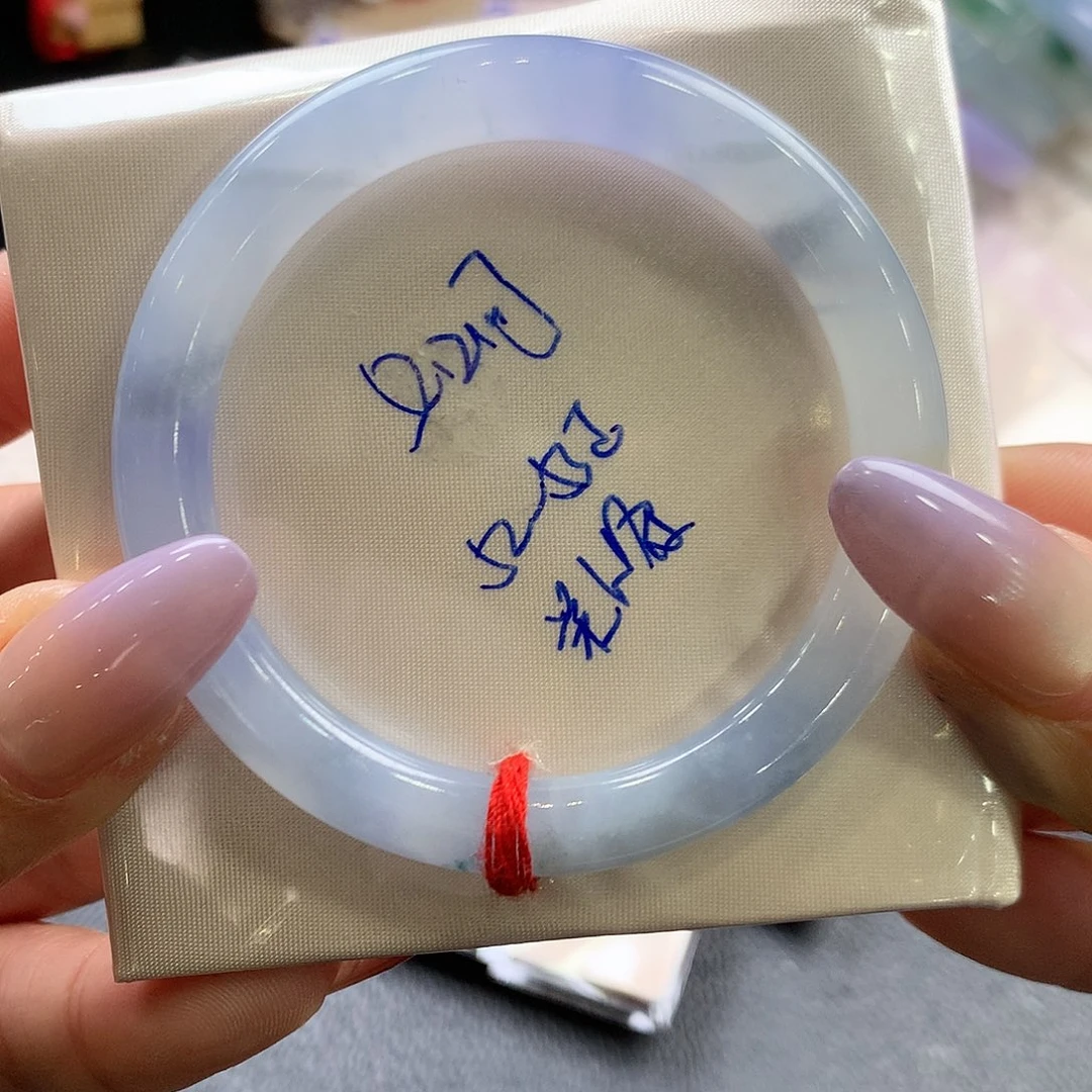 翡翠未镶嵌手镯52.2圆美人条