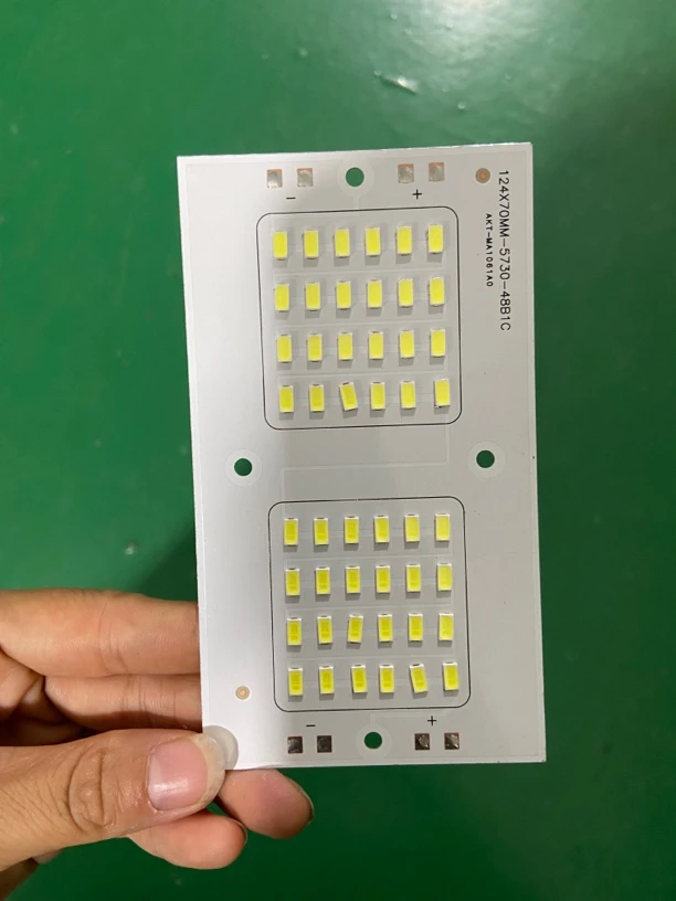 （发5个）低压led光源板灯板 3v 白光 5730-48珠 124*70mm