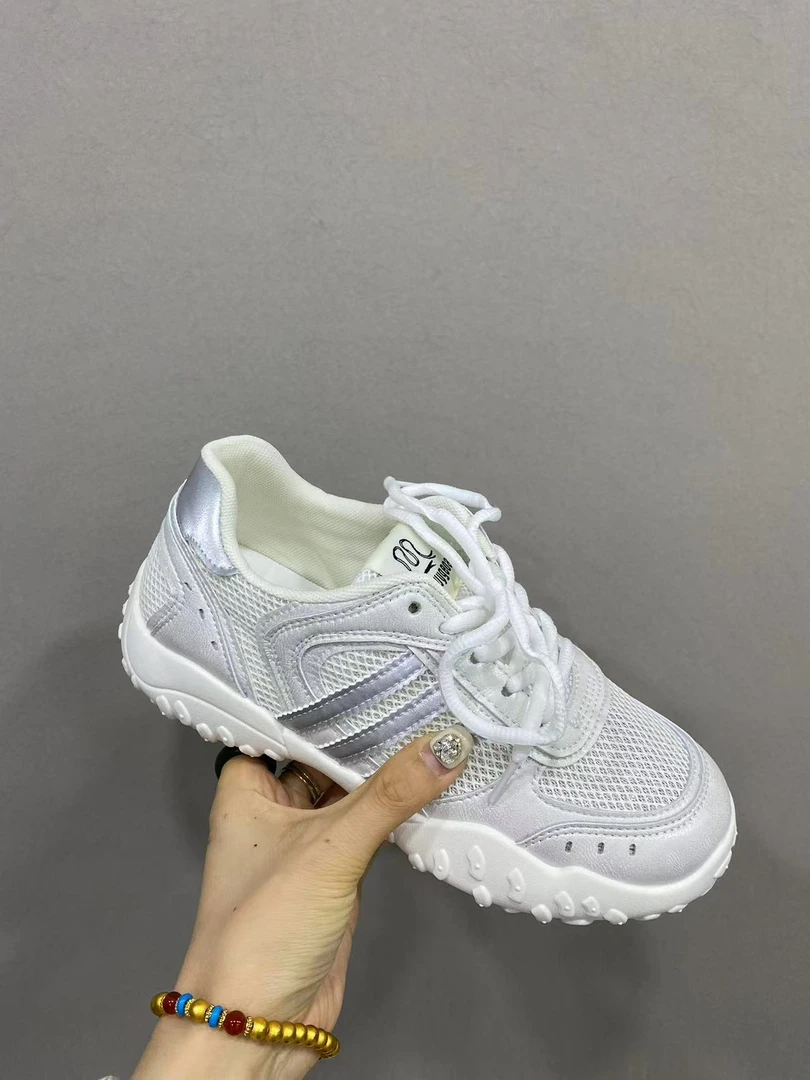 新品透气休闲德训鞋