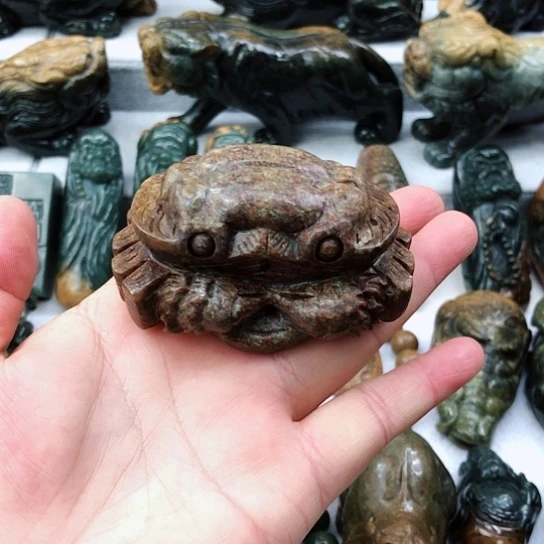 岫岩河磨玉（透闪石质玉）未镶嵌把件