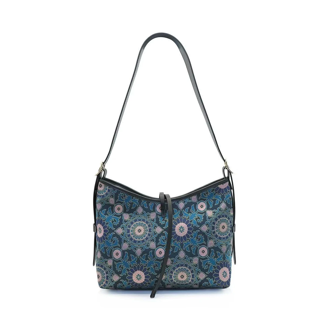 包包女款carry小号购物袋挂饰-镇店