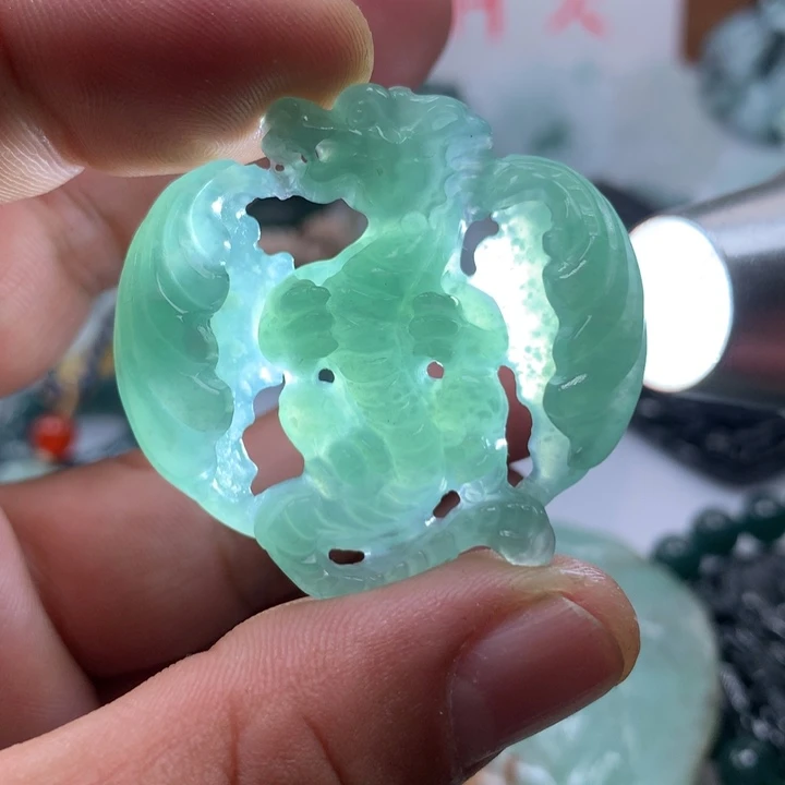 翡翠颈饰未镶嵌保真天然A货翡翠