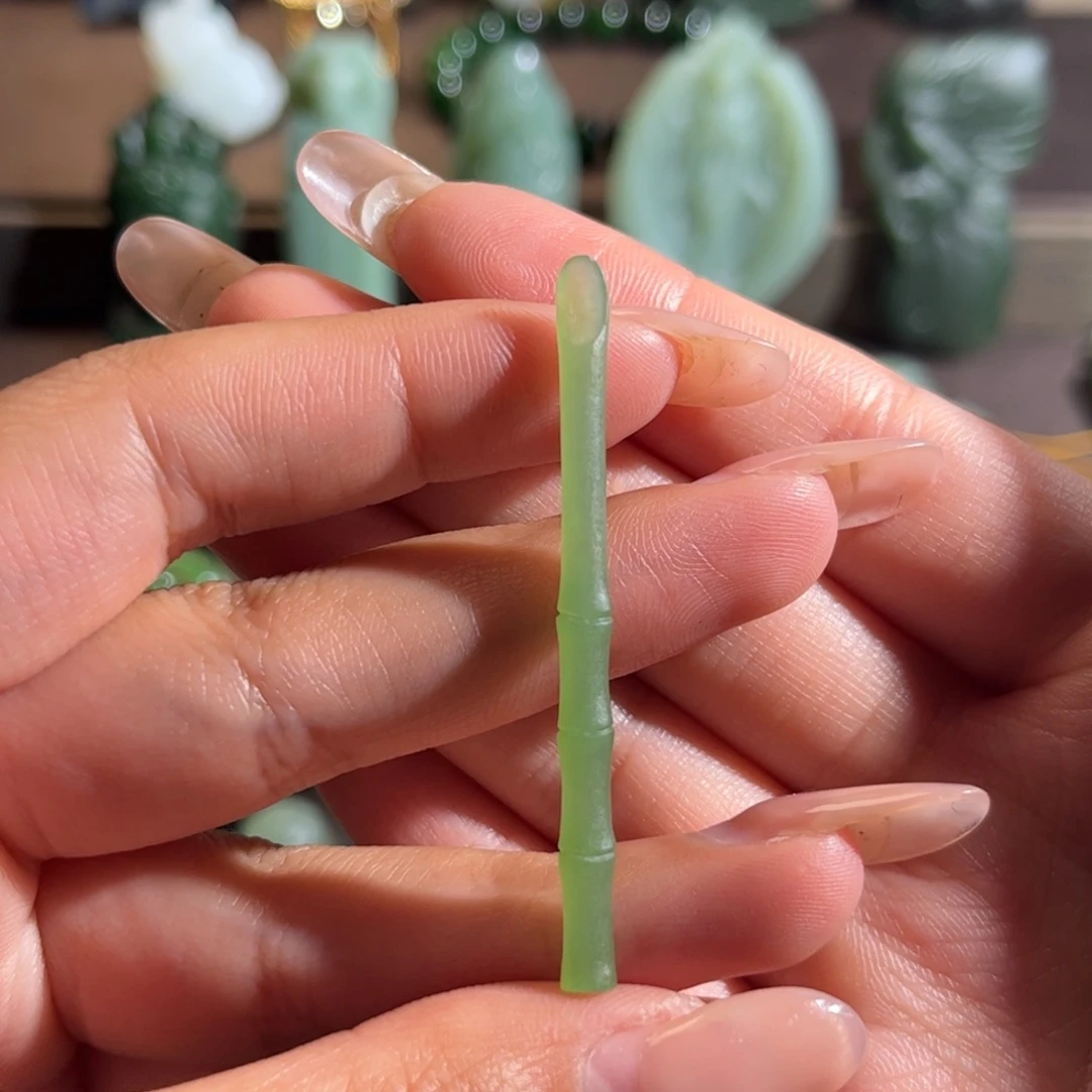 咖***️和田玉未镶嵌颈饰