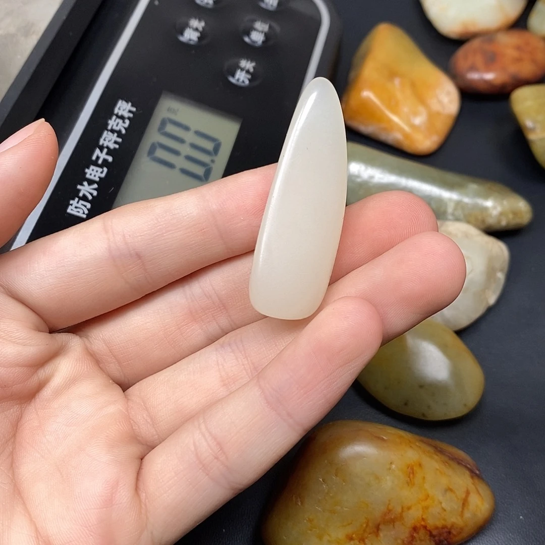和田玉（糖玉）未镶嵌挂件