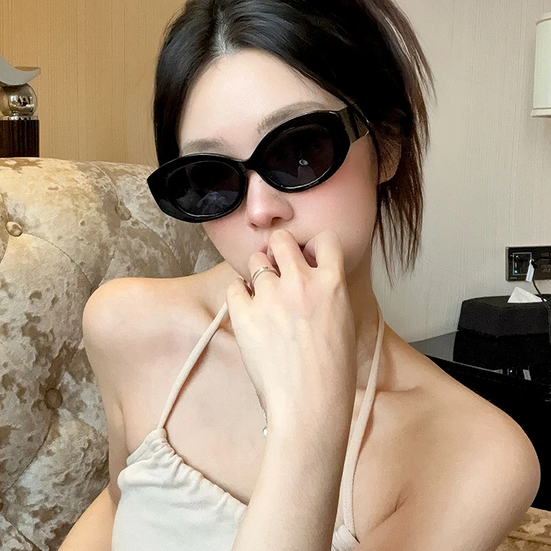 2025新款复古墨镜女户外高级感方圆脸防紫外线登山旅行防晒太阳镜