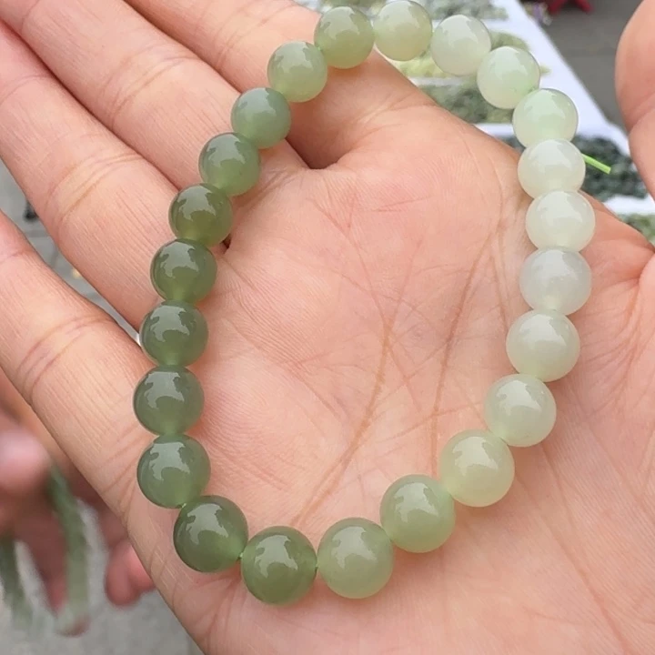 和田玉未镶嵌颈饰卡8