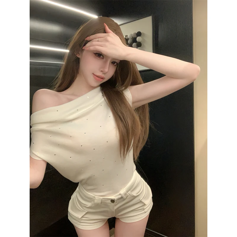 纯欲辣妹别致不规则性感斜肩设计感烫钻针织显瘦短袖T恤上衣女装