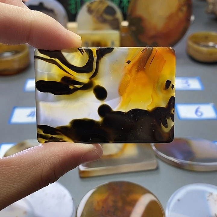 玛瑙/玉髓未镶嵌珠宝半成品10