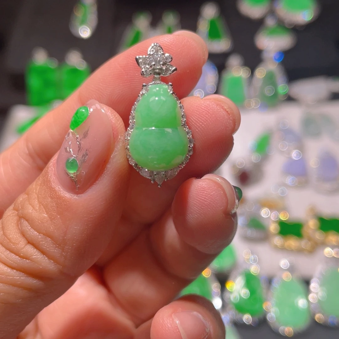 翡翠颈饰银S925镶嵌精品