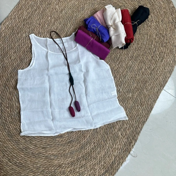 大鲸鱼-100支苎麻小背心胸围108衣长60左右