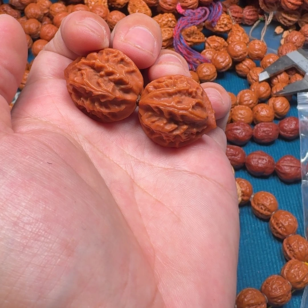 吊坠文玩核桃龙脊手捻