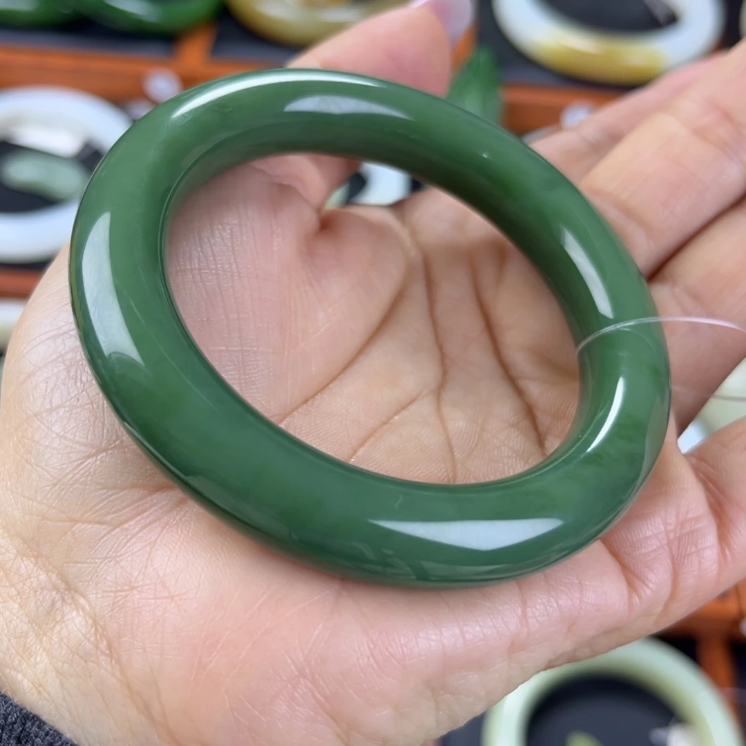 和田玉（碧玉）手镯未镶嵌